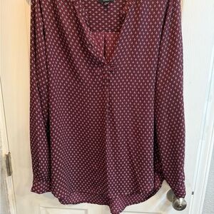 2 for $20 Must bundle / Pleione Red and White Long Sleeve Relaxed Blouses